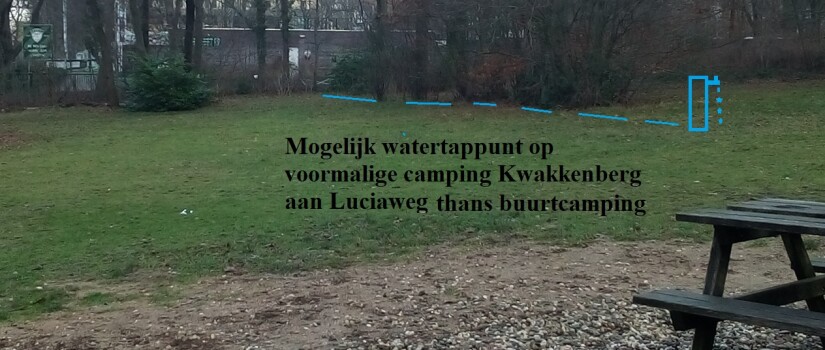 Mogelijk_watertappunt_op_voormalige_camping_Kwakkenberg_aan_Luciaweg_nu_buurtcamping